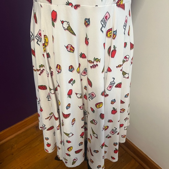 Eva Rose Sleeveless Summer Dress - Picture 3 of 8